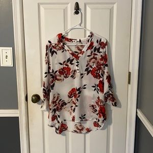 Maurices White and Red Floral 3/4 Sleeved Blouse
